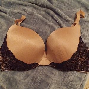 Vs bra